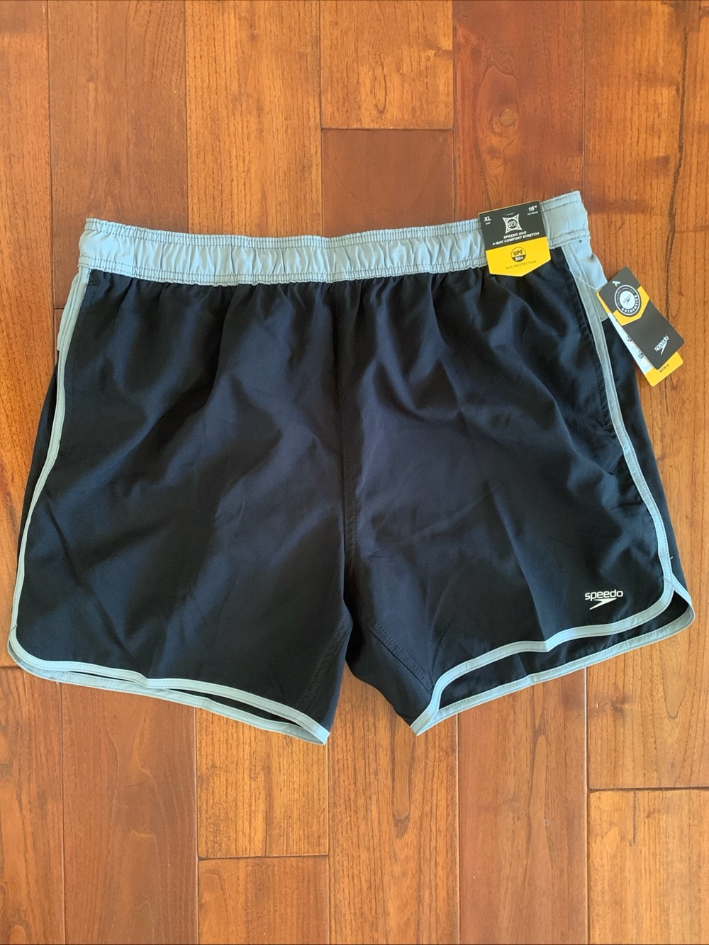 Speedo Swim Trunk Size XL NEW Men's Eco 4-Way Comfort Stretch Black Gray UPF 50+